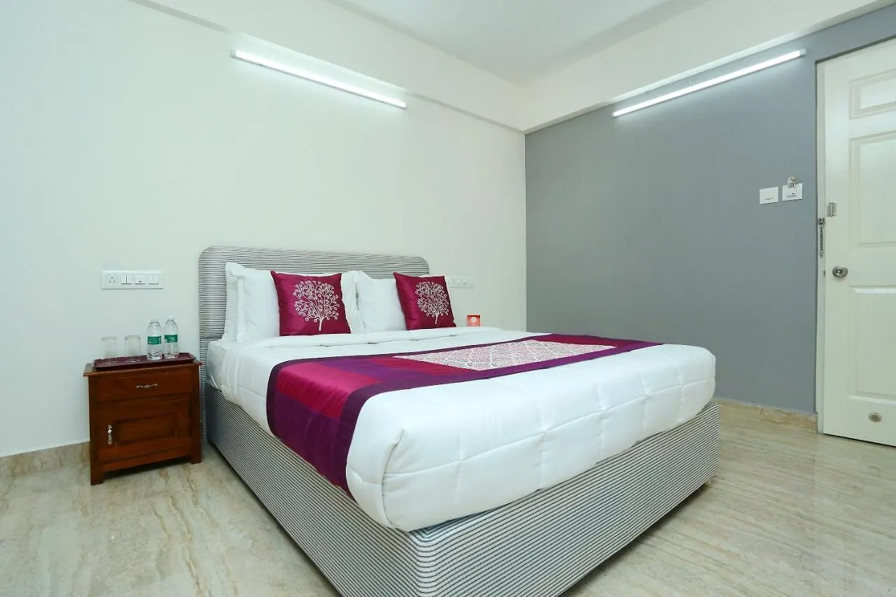 Silverkey Executive Stays 20010 Kakkanad Kochi 3*,  Indien